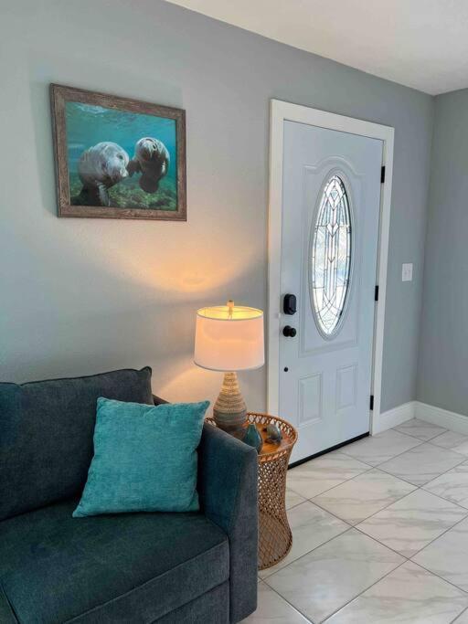 House Of Manatees-Entire House With Yard, Fire Pit, Dog Friendly Villa Crystal River Ngoại thất bức ảnh
